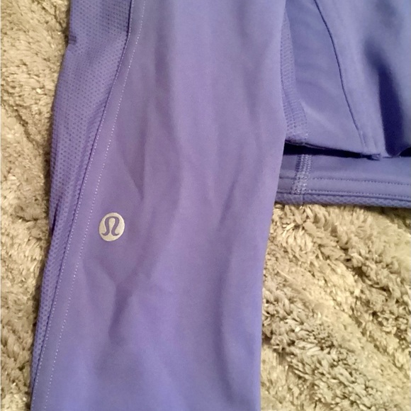 lululemon athletica Lavender Leggings.  In Like New Condition. - Picture 1 of 3